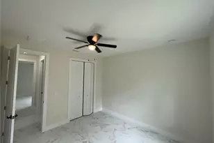 6124 Laurelwood Dr, Fort Myers, FL 33905 - Photo 9