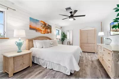 390 Valley Dr, Bonita Springs, FL 34134 - Photo 9