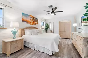 390 Valley Dr, Bonita Springs, FL 34134 - Photo 9