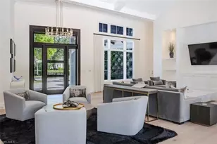 702 Bob White Ln, Naples, FL 34108 - Photo 7