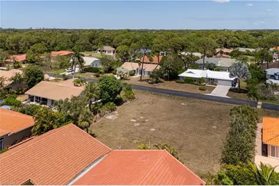 11195 San Sebastian Ln, Bonita Springs, FL 34135 - Photo 7