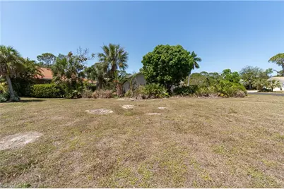 11195 San Sebastian Ln, Bonita Springs, FL 34135 - Photo 23