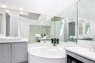 4752 Stratford Ct, Naples, FL 34105 - Photo 29