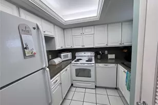 401 Charlemagne Blvd, Naples, FL 34112 - Photo 9