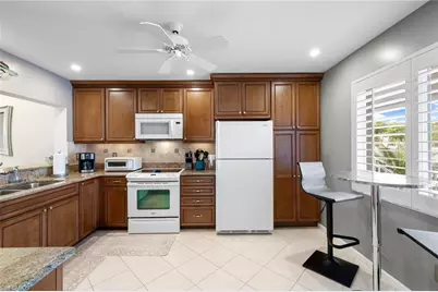 6900 Dennis Cir #J-205, Naples, FL 34104 - Photo 25