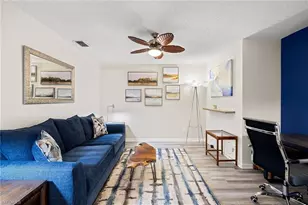 6900 Dennis Cir, Naples, FL 34104 - Photo 17