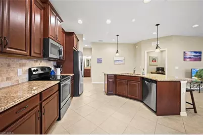 18260 Creekside Preserve Loop #202, Fort Myers, FL 33908 - Photo 5