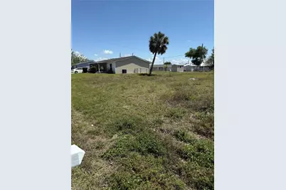 913 Great Falls Ter NW, Port Charlotte, FL 33948 - Photo 9