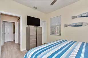 10045 Heather Ln, Naples, FL 34119 - Photo 15