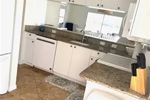 4907 Europa Dr, Naples, FL 34105 - Photo 23