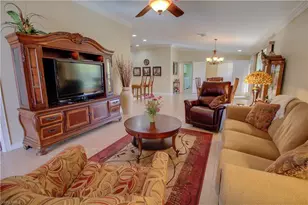 8685 Erice Ct, Naples, FL 34114 - Photo 9