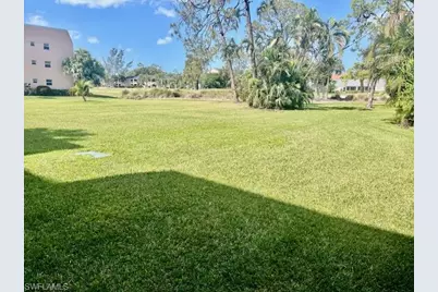 150 Turtle Lake Ct #107, Naples, FL 34105 - Photo 23