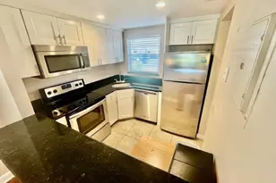 150 Turtle Lake Ct, Naples, FL 34105 - Photo 5