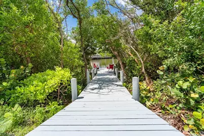 10440 Yacht Basin Dr, Placida, FL 33946 - Photo 7