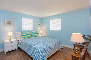 11093 Kelly Rd, Fort Myers, FL 33908 - Photo 9