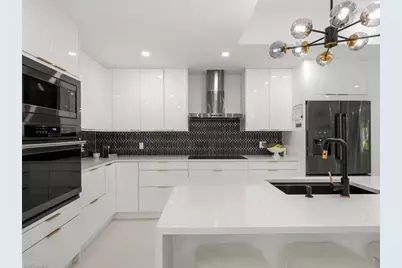 5237 Cherry Wood Dr, Naples, FL 34119 - Photo 15