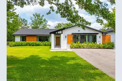 5237 Cherry Wood Dr, Naples, FL 34119 - Photo 1