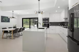 5237 Cherry Wood Dr, Naples, FL 34119 - Photo 13