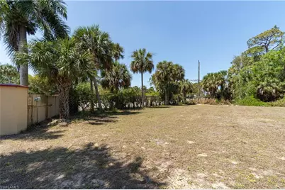 26979 Croise Dr, Bonita Springs, FL 34135 - Photo 11