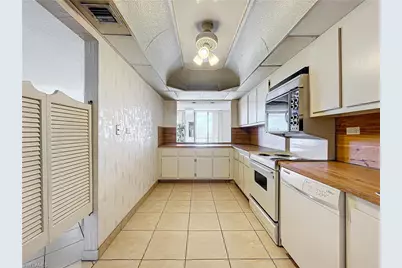 20225 NE 34th Ct, Miami, FL 33180 - Photo 17