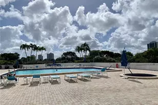 20225 NE 34th Ct, Miami, FL 33180 - Photo 11