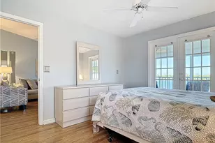 1025 Mainsail Dr, Naples, FL 34114 - Photo 17