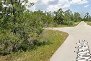 901 Foxdale Ave, Lehigh Acres, FL 33974 - Photo 3