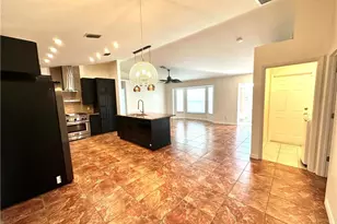 217 SW 17th St, Cape Coral, FL 33991 - Photo 7