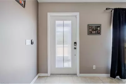 217 Manatee St, Fort Myers, FL 33913 - Photo 9