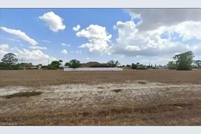 346 Diplomat Pkwy W, Cape Coral, FL 33993 - Photo 1