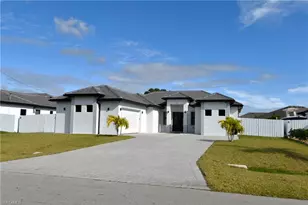 121 NW 10th Ave, Cape Coral, FL 33993 - Photo 1