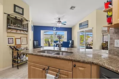 605 SE 22nd St, Cape Coral, FL 33990 - Photo 15