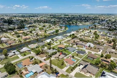 605 SE 22nd St, Cape Coral, FL 33990 - Photo 49