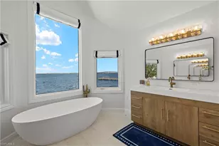 8451 Casa Del Rio Ln, Fort Myers, FL 33919 - Photo 27