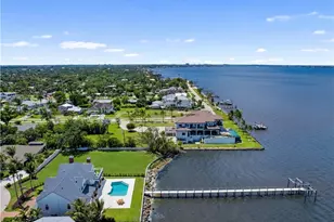 8451 Casa Del Rio Ln, Fort Myers, FL 33919 - Photo 47