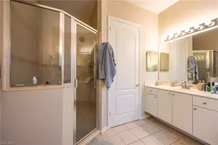 2579 Sawgrass Lake Ct, Cape Coral, FL 33909 - Photo 31