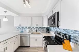 9375 Gulf Shore Dr, Naples, FL 34108 - Photo 11