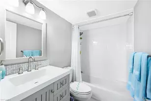 9375 Gulf Shore Dr, Naples, FL 34108 - Photo 25