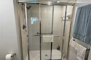 5975 Bloomfield Cir, Naples, FL 34112 - Photo 11