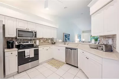 8600 Naples Heritage Dr #526, Naples, FL 34112 - Photo 17