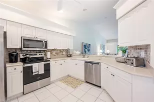 8600 Naples Heritage Dr, Naples, FL 34112 - Photo 17