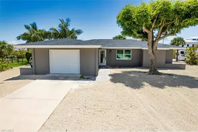 446 Lake Murex Cir, Sanibel, FL 33957 - Photo 1