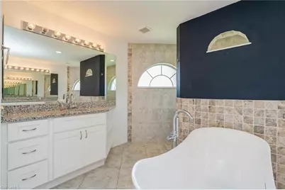 1921 SE 12th St, Cape Coral, FL 33990 - Photo 39