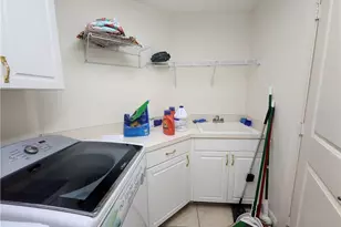 2090 W First St, Fort Myers, FL 33901 - Photo 15