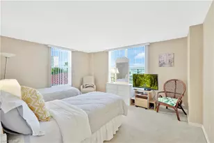 10701 Gulf Shore Dr, Naples, FL 34108 - Photo 17