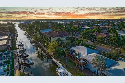 1560 Blue Point Ave #3, Naples, FL 34102 - Photo 27