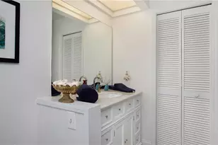 1560 Blue Point Ave, Naples, FL 34102 - Photo 23