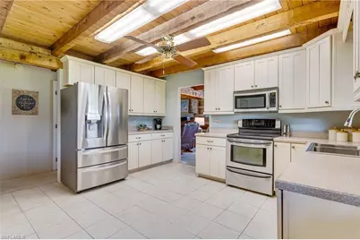 18631 Baseleg Ave, North Fort Myers, FL 33917 - Photo 13