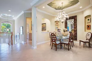 2325 Mont Claire Dr, Naples, FL 34109 - Photo 5