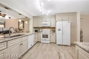 9901 Sunset Cove Ln, Fort Myers, FL 33919 - Photo 13